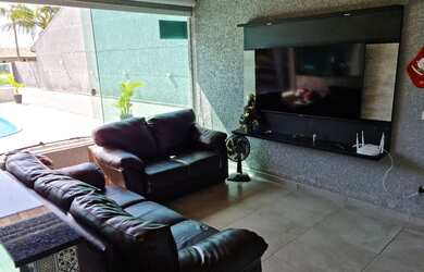 Imagem 10: Casa Alto Padrão Praia de Guaratuba C/ Piscina 350 metros do Mar Locação...