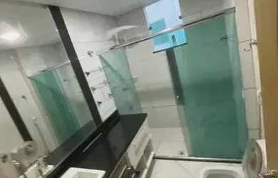 Imagem: A casa em condomínio possui 4 Dormitórios, 5 Banheiros, 5