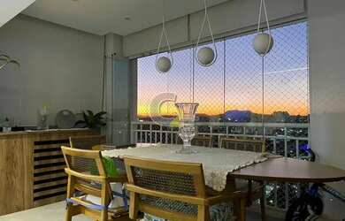 Imagem: O apartamento possui 4 Dormitórios, 4 Banheiros, 2 Vagas na