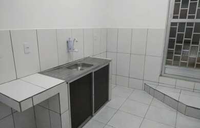 Imagem: A casa possui 1 Dormitório, 1 Banheiro e está localizado