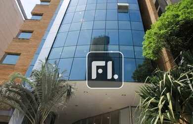 Imagem: O depósito possui 5 Vagas na garagem, 200m² de Área e está