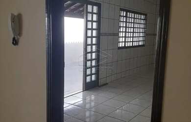 Imagem 7: Casa Residência em Jaú. Área de serviço, 350m² de Área, 4 Vagas...