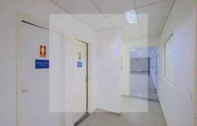 Imagem 16: Casa Comercial Locaçao. Varanda, 500m² de Áreae3 Vagas na garagem