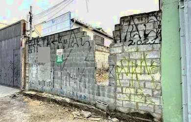 Imagem: O terreno possui 228m² de Área e está localizado em Vila