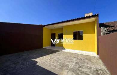 Imagem: A casa possui 2 Dormitórios, 1 Banheiro, 3 Vagas na garagem