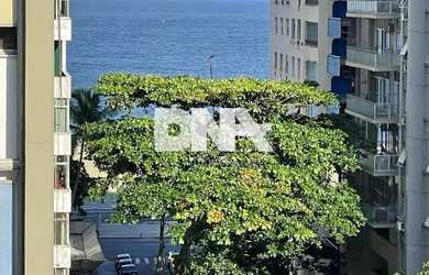 Imagem: O apartamento possui 1 Dormitório, 1 Banheiro, 40m² de Área