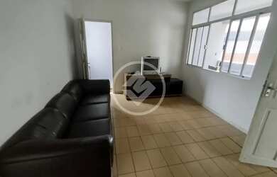 Imagem: A casa possui 5 Dormitórios, 3 Banheiros, 4 Vagas na garagem