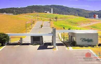 Imagem: O terreno possui 400m² de Área e está localizado em Bairro