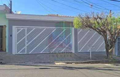 Imagem: A casa à venda possui 3 Dormitórios, 2 Banheiros, 2 Vagas