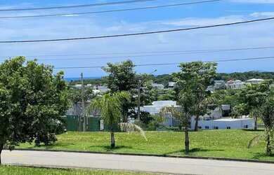 Imagem: O terreno à venda possui e está localizado em Alphaville