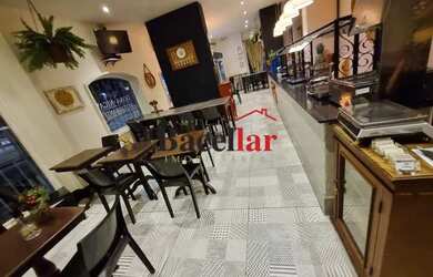 Imagem: O depósito possui 93m² de Área e está localizado em Tijuca