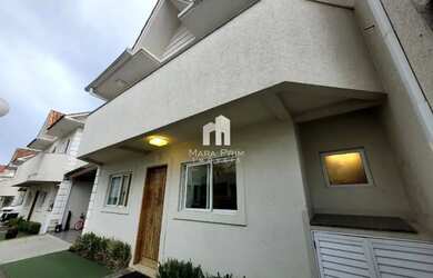 Imagem: A casa possui 3 Dormitórios, 3 Banheiros, 2 Vagas na garagem