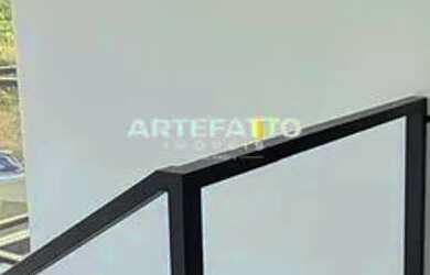 Imagem: A casa possui 2 Dormitórios, 3 Banheiros, 2 Vagas na garagem