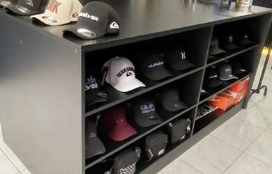 Imagem: O depósito possui 2 Vagas na garagem, 40m² de Área e está