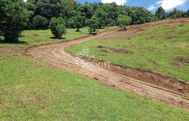 Imagem: A fazenda possui 10000m² de Área e está localizado em Pacotuba