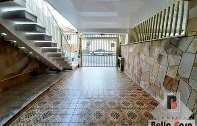 Imagem: A casa possui 3 Dormitórios, 5 Banheiros, 3 Vagas na garagem