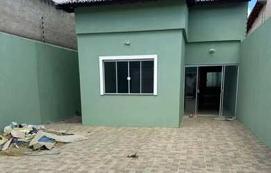 Imagem: A casa possui 2 Dormitórios, 1 Banheiro e está localizado