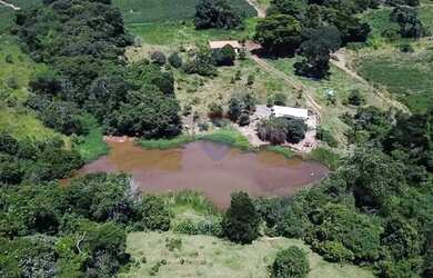 Imagem: A fazenda possui 20.000m² de Área e está localizado em Centro