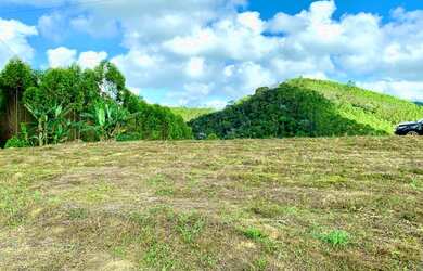 Imagem: A chácara possui 2.300m² de Área e está localizado em Santa