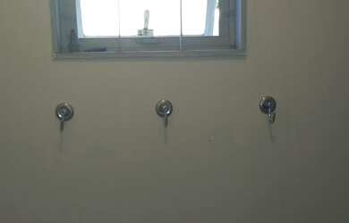 Imagem 9: Galpão/Depósito/Armazém para venda tem 200 metros quadrados