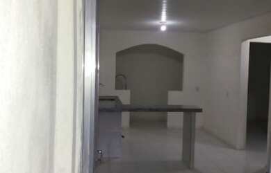 Imagem: A casa possui 2 Dormitórios, 1 Banheiro e 60m² de Área e