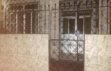 Imagem: A casa possui 2 Dormitórios, 1 Banheiro e está localizado