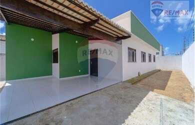 Imagem: A casa possui 3 Dormitórios, 2 Banheiros, 108m² de Área e