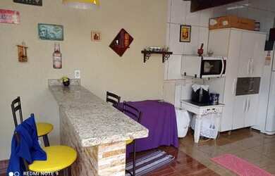 Imagem: A casa em condomínio possui 2 Dormitórios, 1 Banheiro, 3 Vagas