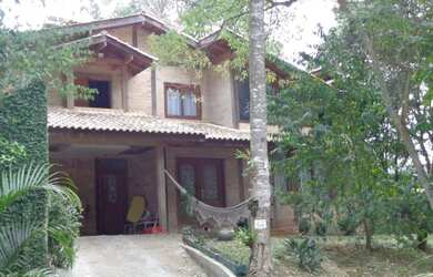 Imagem: A casa em condomínio possui 3 Dormitórios, 3 Banheiros, 4