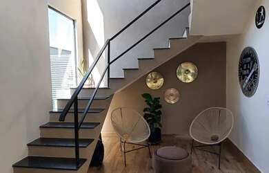 Imagem 2: Lindo sobrado no Residencial Villa Suíça