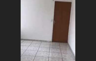 Imagem: O apartamento possui 2 Dormitórios e 1 Banheiro e está localizado