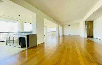 Imagem 4: Apartamento no Sumaré com 215m2 sendo 3 dormitorios e 4 vagas de garagem