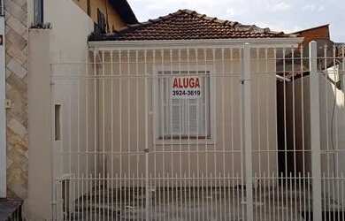 Imagem: A casa possui 1 Dormitório, 1 Banheiro, 1 Vaga na garagem e