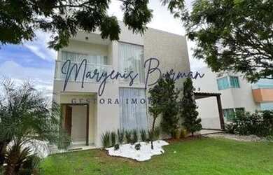 Imagem: A casa em condomínio possui 4 Dormitórios, 5 Banheiros, 3