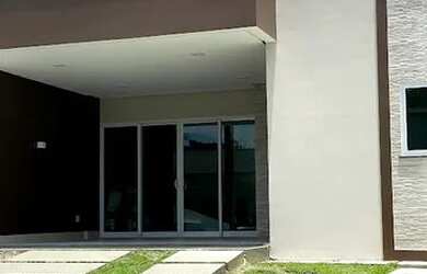 Imagem: A casa em condomínio possui 3 Dormitórios, 3 Banheiros e 160m²