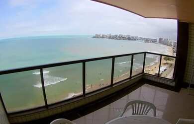 Imagem: O apartamento possui 4 Dormitórios, 3 Banheiros, 2 Vagas na