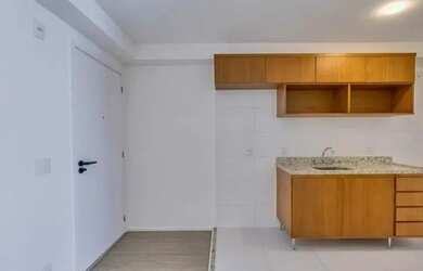 Imagem: O apartamento possui 1 Dormitório, 1 Banheiro, 1 Vaga na garagem