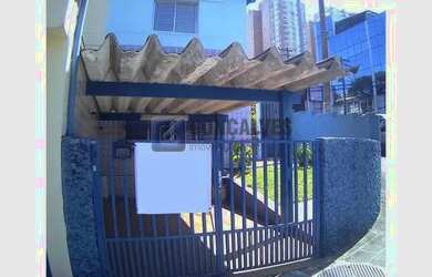 Imagem: A casa possui 3 Dormitórios, 2 Banheiros, 1 Vaga na garagem