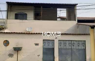 Imagem: A casa possui 4 Dormitórios, 3 Banheiros, 1 Vaga na garagem