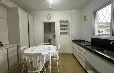 Imagem 14: Casa com 210 m² em localização privilegiada com área de festas e piscina