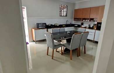 Imagem 2: Casa maravilhosa 3 quartos dois com suite