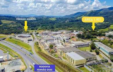 Imagem: O terreno possui 1901m² de Área, Imóvel novo e está localizado