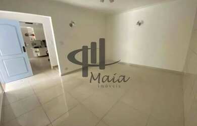 Imagem: A casa possui 2 Dormitórios, 2 Banheiros, 2 Vagas na garagem