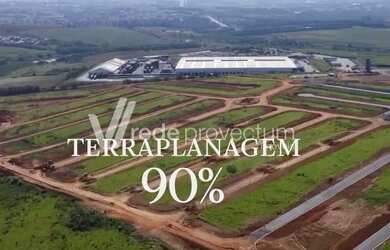 Imagem: O terreno à venda possui 200m² de Área e está localizado