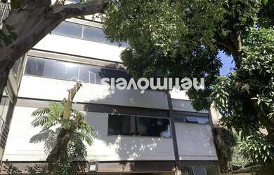 Imagem: O depósito possui 5 Vagas na garagem e 1783m² de Área e está