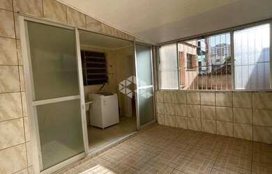 Imagem 5: Apartamento de 03 quartos com dependência, vaga de garagem e terraço com quiosque e churra