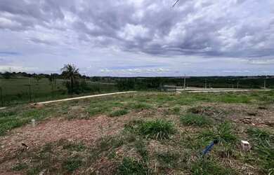 Imagem: O terreno possui 360m² de Área e está localizado em Senador