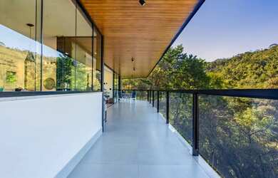 Imagem 2: Casa com 4 quartos em condomínio em Itaipava, Petrópolis