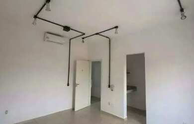 Imagem: O depósito possui 22m² de Área e está localizado em Santa