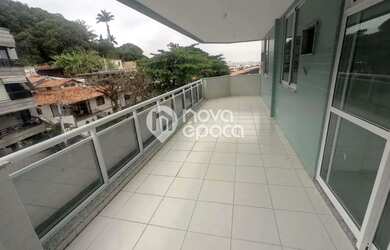 Imagem: O apartamento possui 4 Dormitórios, 4 Banheiros, 3 Vagas na